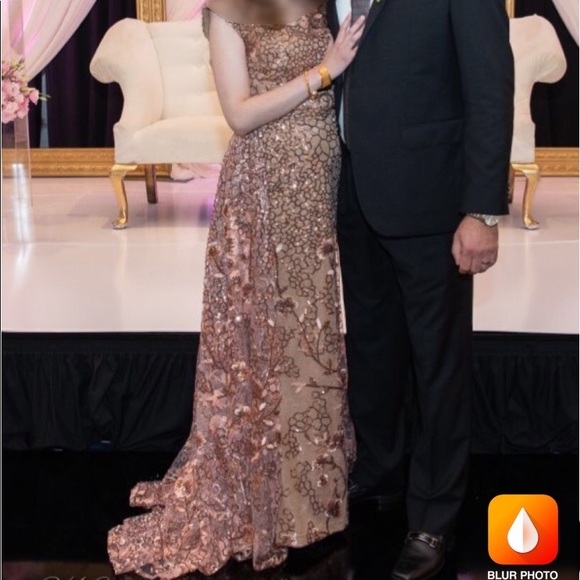 Haute Couture Fouad Sarkis Gown - Picture 2 of 8